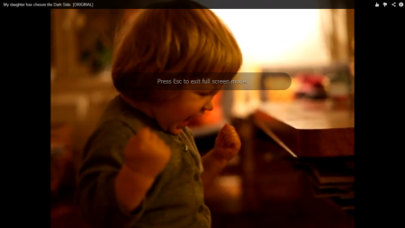 Fata mea a ales partea intunecata :)))=))) Razi de mori
